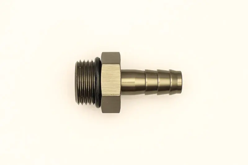 Deatschwerks 8An Orb Male To 3/8In. Male Triple Barb Fitting (Incl. O-Ring) 1