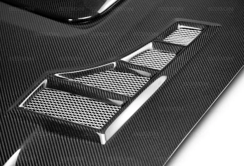 Seibon 04-05 Subaru Wrx/Sti Cw Carbon Fiber Hood 2