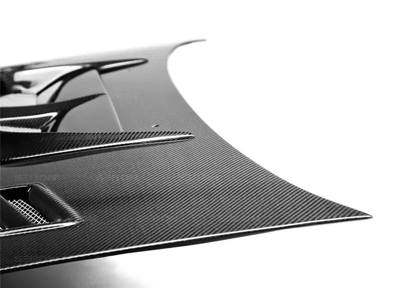 Seibon 98-01 Subaru Impreza/Wrx/Sti (Gc6/8) Cw-Style Carbon Fiber Hood 1