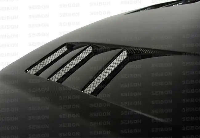 Seibon 99-00 Honda Civic (Em1/Ej6/7/8/Ek9) Ts-Style Carbon Fiber Hood 2