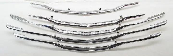 Coast To Coast Iwcgi504 Chrome Grill Overlay – Oem-Style Bar Design, Abs Plastic Construction 1
